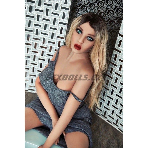 Irontech Doll Akisha - Sexy Lady / realistická panna 169cm